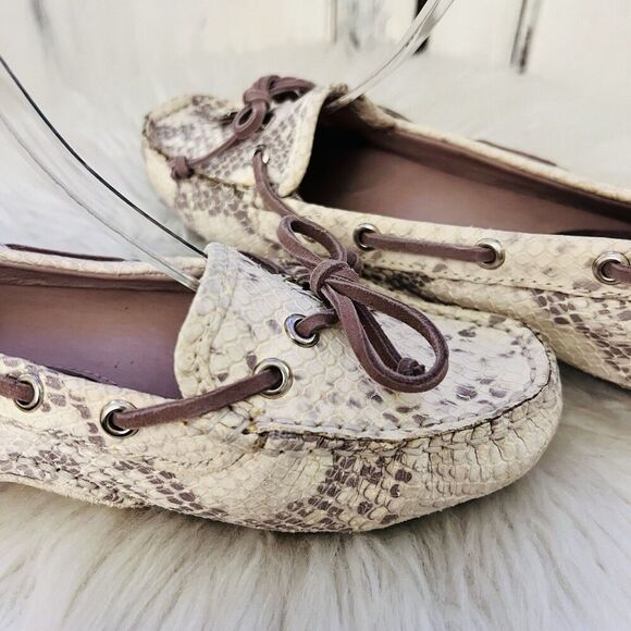 Vince Camuto Pinna Cream Faux Snakeskin Slip on Moccasin Style Comfort Shoes 6M - Picture 4 of 9